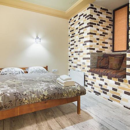 Club Suite Near Deribasovskaya Odessa Ngoại thất bức ảnh