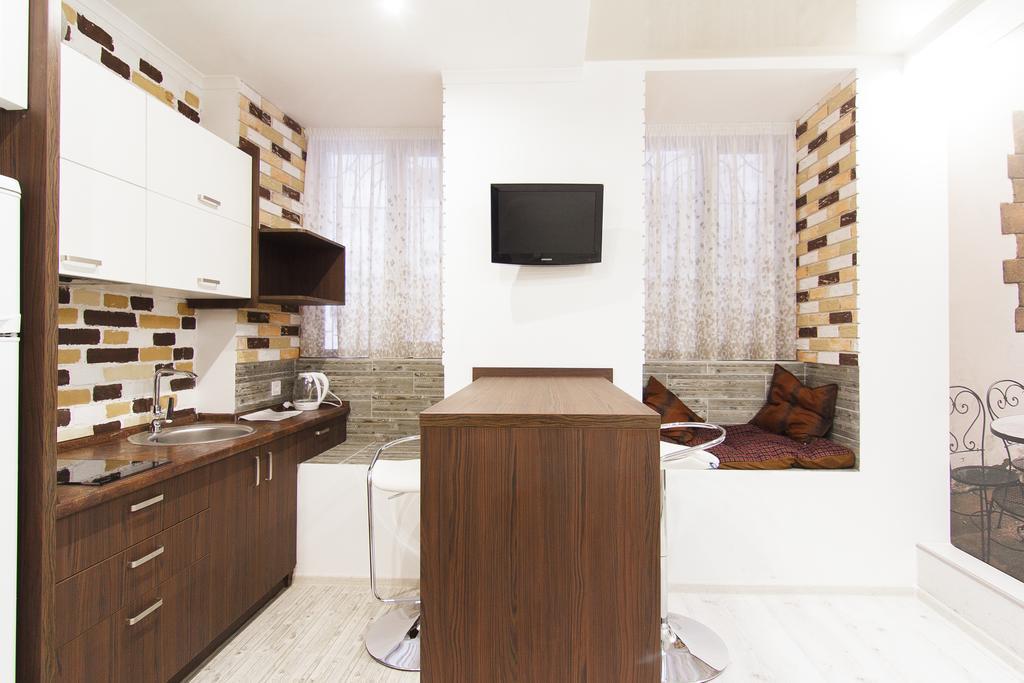 Club Suite Near Deribasovskaya Odessa Ngoại thất bức ảnh